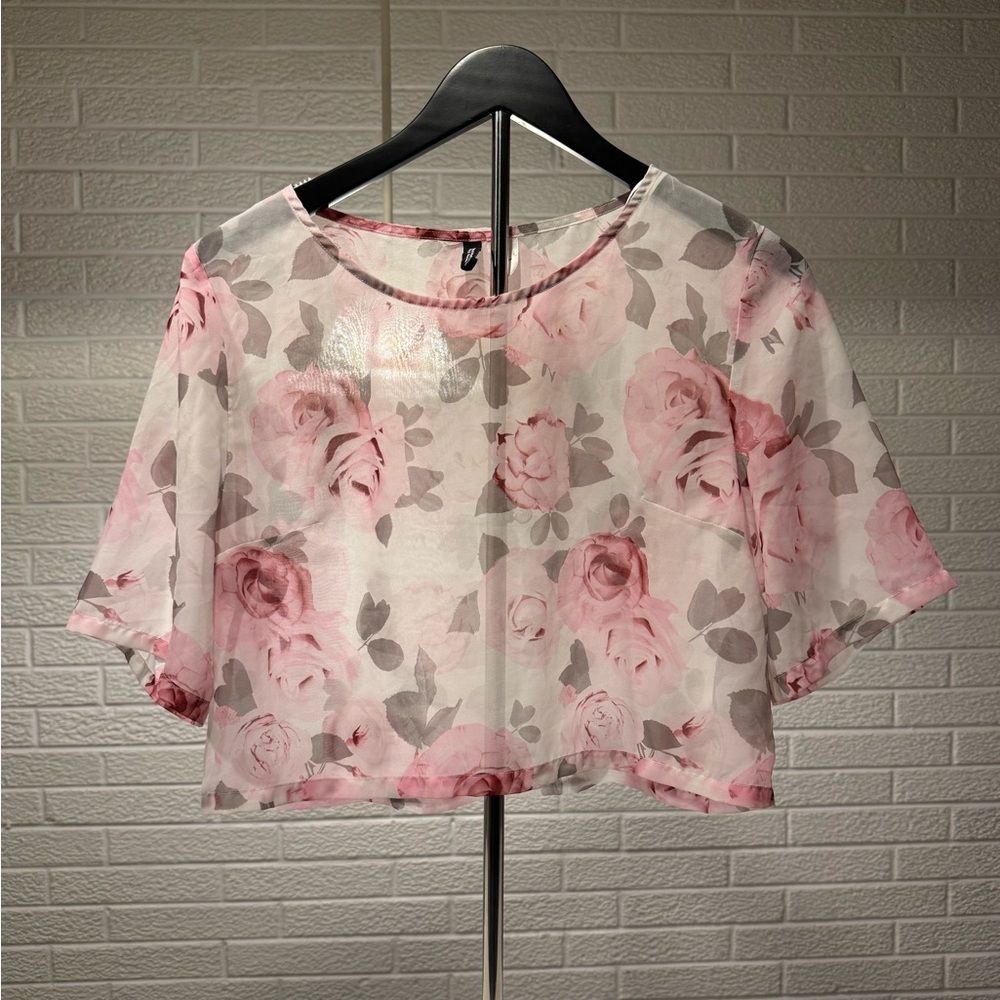 Divided White Cream Boxy Crop Blouse